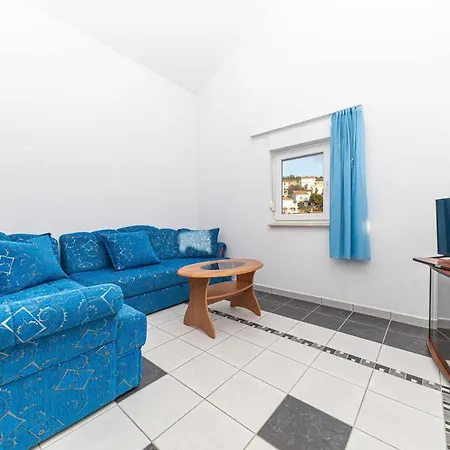 Sea View Sirena شقة *