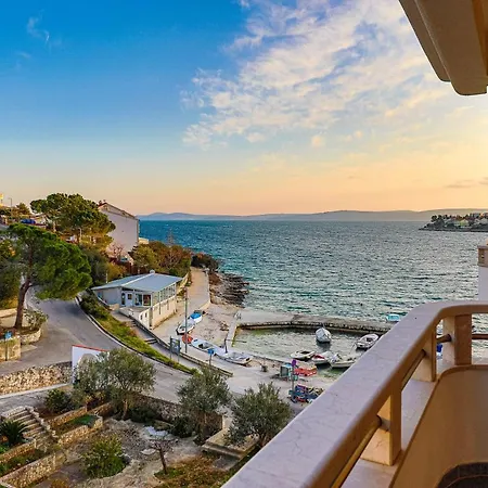 شقة Sea View Sirena أوكغوك غورنيي